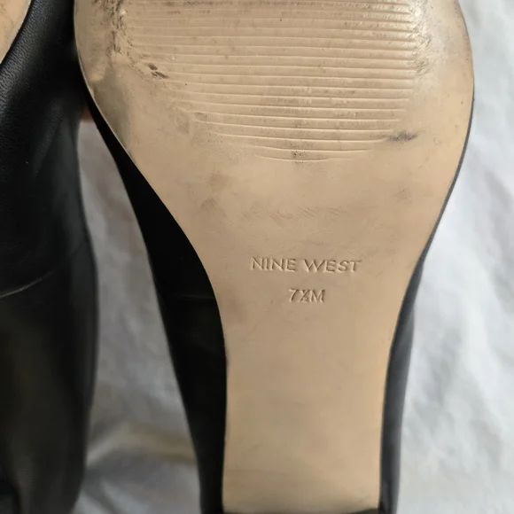 Nine West Aileen Block Heel sz 7.5 Black Snakeskin - Picture 6 of 10